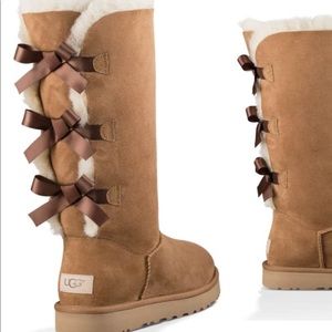 Ugg Tall Boots with Bailey Bow - Chestnut. NIB